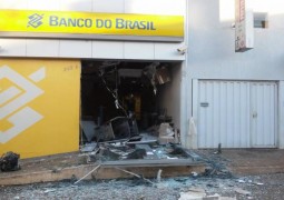 Ladrões explodem caixa de Agência Bancária na cidade de Campos Altos