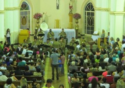 Orquestra da Banda de Música da 10ª RPM se apresenta na Igreja Matriz de São Gotardo